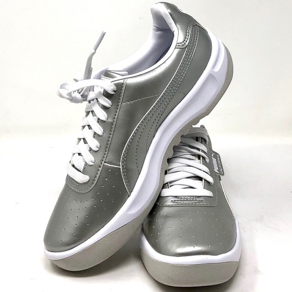 California Metallic Little Kids' Shoes - Picture 2 of 5